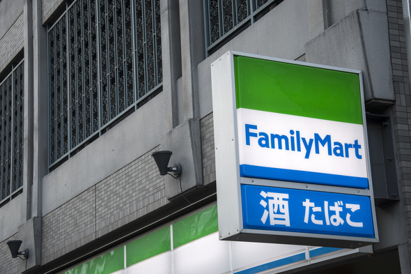 ファミマ、AIを活用した発注システムを導入「週6時間」削減　品ぞろえ最適化を推進